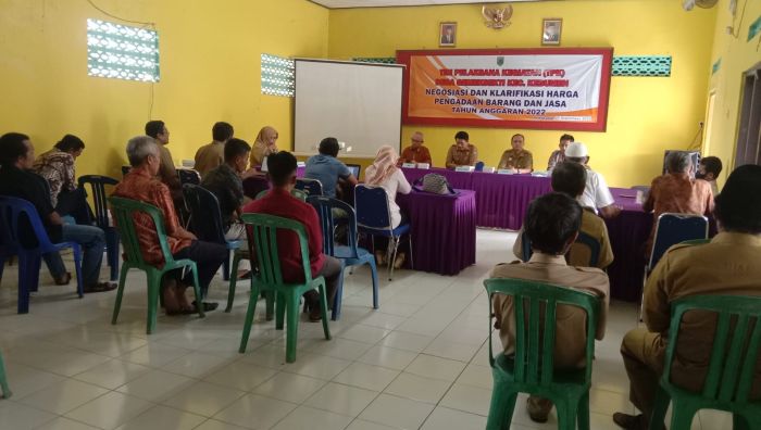 Tim Pelaksana Kegiatan (TPK) Desa Gemeksekti Kecamatan Kebumen Negoisasi dan Klarifikasi Harga Pengadaan Barang dan Jasa Tahun Anggaran 2022 02