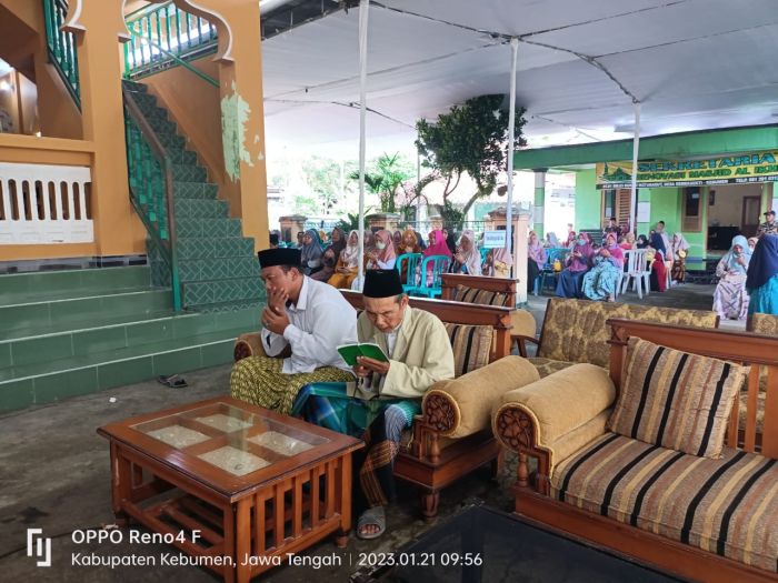 Tasyakuran dan peresmian Masjid Al ikhlas Dukuh Watubarut Desa Gemeksekti kecamatan kebumen kabupaten kebumen  02