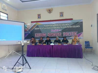 Forum diskusi politik bersama angota DPRD Kabupaten Kebumen